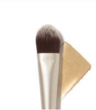 Afbeelding in Gallery-weergave laden, Liquid Complexion Brush
