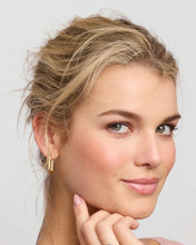 Afbeelding in Gallery-weergave laden, NIEUW!! ColorLuxe Liquid Blush!