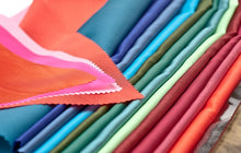 Afbeelding in Gallery-weergave laden, Cadeaubon Individueel Kleuradvies en Skincare Make-up workshop