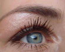 Afbeelding in Gallery-weergave laden, Mystikol Powdered Eyeliner
