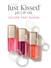 Afbeelding in Gallery-weergave laden, Comfort &amp; Joy Holiday Collection 2026 Just Kissed pH Lip Oil Mini Trio LIMITED EDITION!
